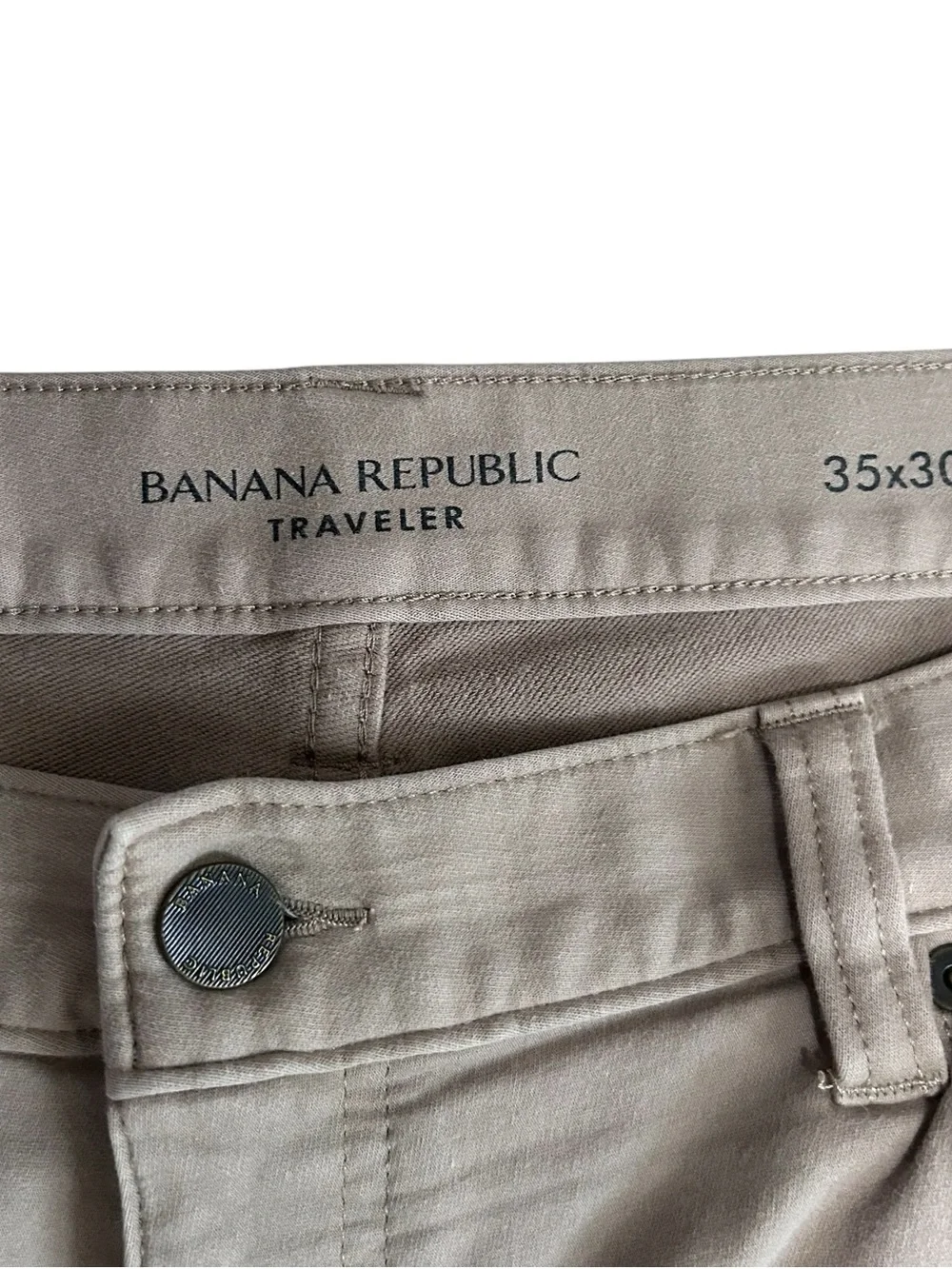 Banana Republic Traveler Khaki Slim Fit Jeans 35 x 30